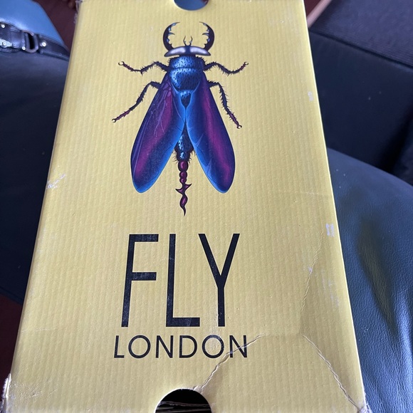 OBO LAST DAY Sending toThredUp FLY LONDON backzip  Leather Rubber soles 42 / 11 - Picture 8 of 11